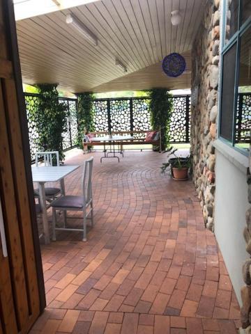 Granite Belt Cabins Hotel Stanthorpe Exterior photo